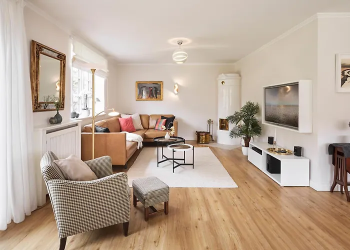 Semesterbostad Hues Freesenborg *